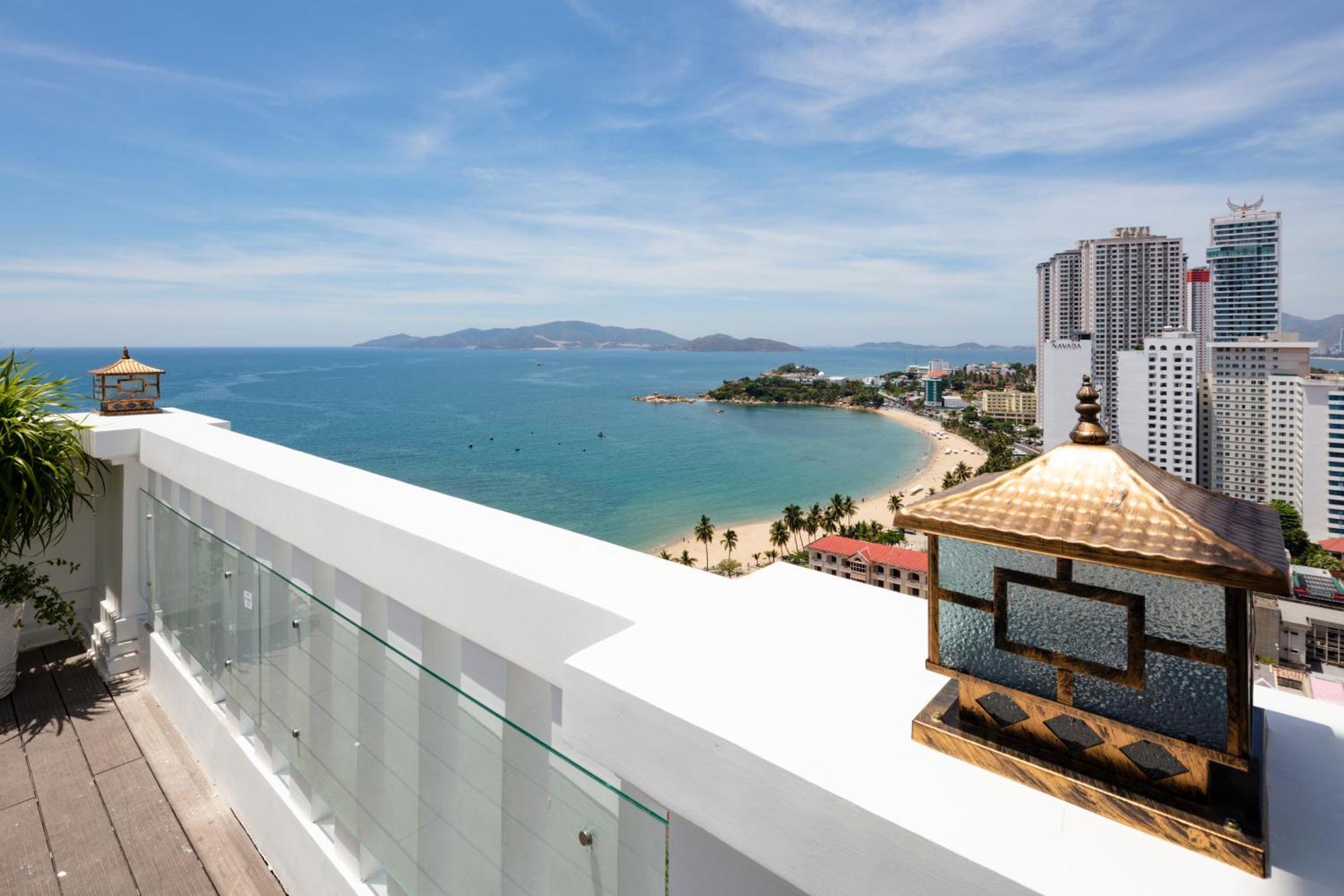 Daphovina Hotel Нячанг Экстерьер фото