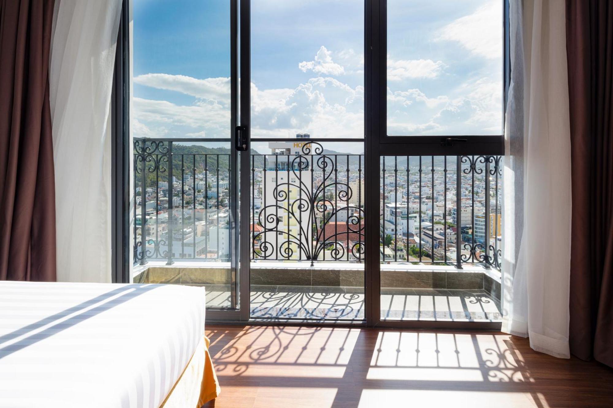 Daphovina Hotel Нячанг Экстерьер фото